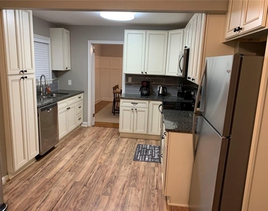 1068 Faith Avenue Se - Photo Thumbnail 18