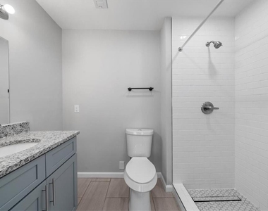 5399 Northland Drive Ne - Photo Thumbnail 17