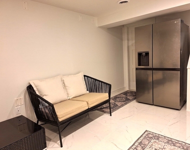 227 Juneway Terrace - Photo Thumbnail 13