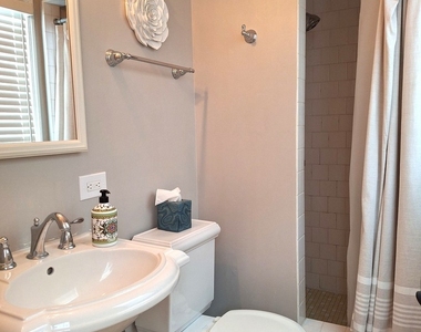 227 Juneway Terrace - Photo Thumbnail 11