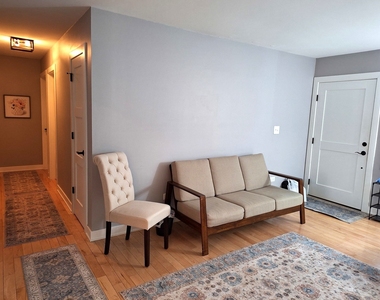 227 Juneway Terrace - Photo Thumbnail 6