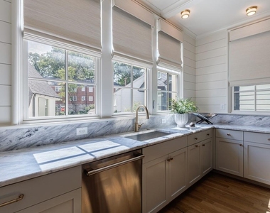 81 Delmont Drive - Photo Thumbnail 16