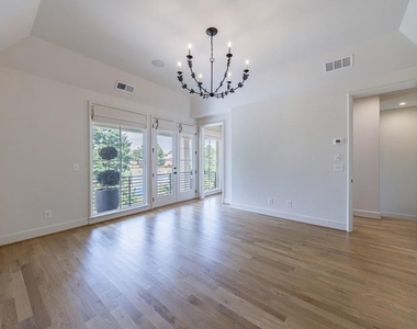 81 Delmont Drive - Photo Thumbnail 35
