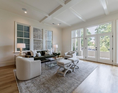 81 Delmont Drive - Photo Thumbnail 25