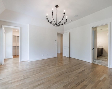 81 Delmont Drive - Photo Thumbnail 36