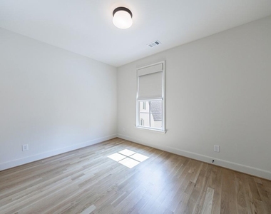 81 Delmont Drive - Photo Thumbnail 46