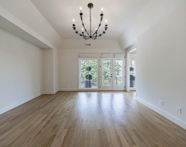 81 Delmont Drive - Photo Thumbnail 33