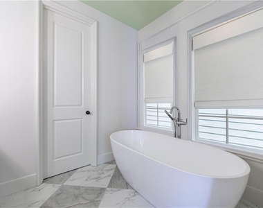 81 Delmont Drive - Photo Thumbnail 41