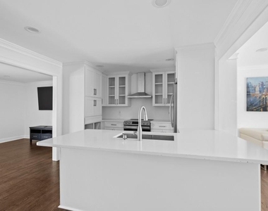 1744 Woodcliff Place Ne - Photo Thumbnail 9