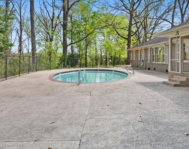 1744 Woodcliff Place Ne - Photo Thumbnail 29