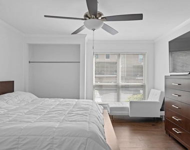 1744 Woodcliff Place Ne - Photo Thumbnail 18