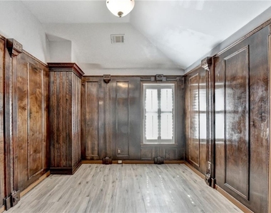 2072 Fairport Way - Photo Thumbnail 44