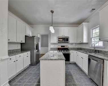 2072 Fairport Way - Photo Thumbnail 17
