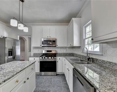 2072 Fairport Way - Photo Thumbnail 18