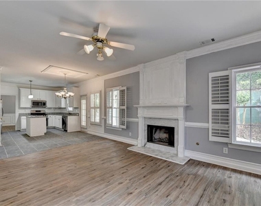 2072 Fairport Way - Photo Thumbnail 24