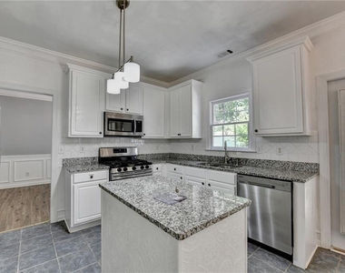 2072 Fairport Way - Photo Thumbnail 16