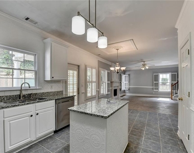 2072 Fairport Way - Photo Thumbnail 14