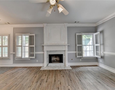 2072 Fairport Way - Photo Thumbnail 23