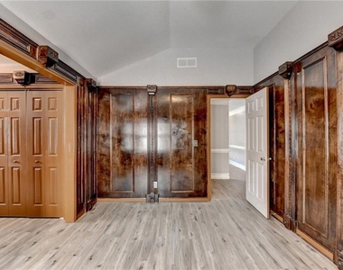 2072 Fairport Way - Photo Thumbnail 47