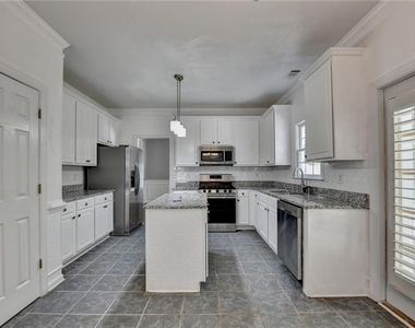 2072 Fairport Way - Photo Thumbnail 20