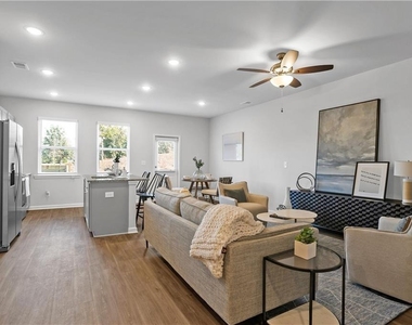 1150 Hunter Trail - Photo Thumbnail 3