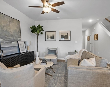 1150 Hunter Trail - Photo Thumbnail 9