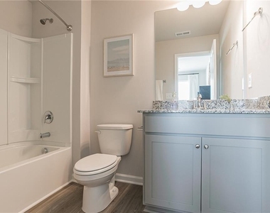 1150 Hunter Trail - Photo Thumbnail 6