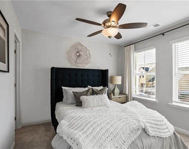 1150 Hunter Trail - Photo Thumbnail 18