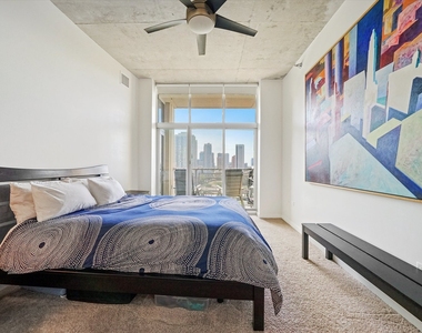 700 N Larrabee Street - Photo Thumbnail 19