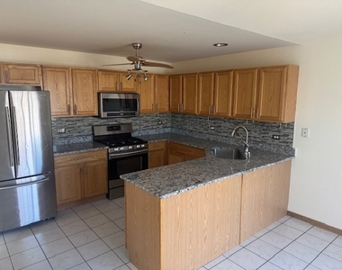 2520 Cedar Glen Drive N - Photo Thumbnail 1