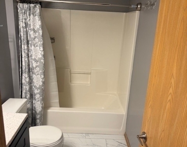 2520 Cedar Glen Drive N - Photo Thumbnail 2