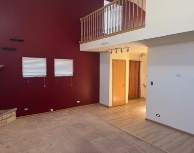 2520 Cedar Glen Drive N - Photo Thumbnail 5