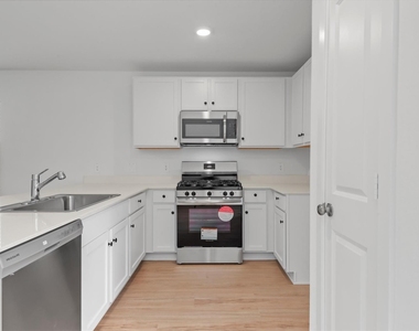 1525 San Sebastien Drive - Photo Thumbnail 9