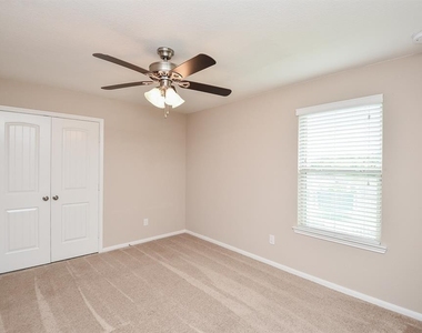 7002 Edwanna Lane - Photo Thumbnail 13
