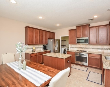 7002 Edwanna Lane - Photo Thumbnail 7
