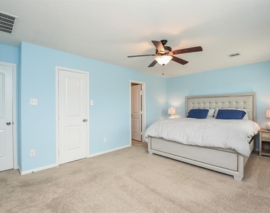 7002 Edwanna Lane - Photo Thumbnail 9