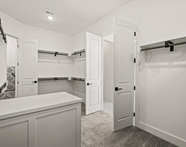 3607 Wellborn Drive - Photo Thumbnail 10