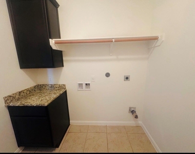 20615 Silver Tea Avenue - Photo Thumbnail 11