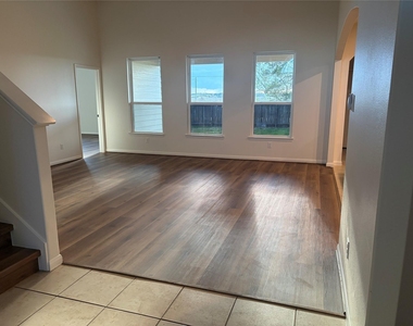 20615 Silver Tea Avenue - Photo Thumbnail 45