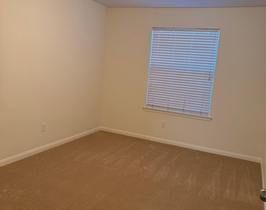 20615 Silver Tea Avenue - Photo Thumbnail 30