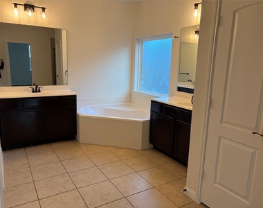20615 Silver Tea Avenue - Photo Thumbnail 39