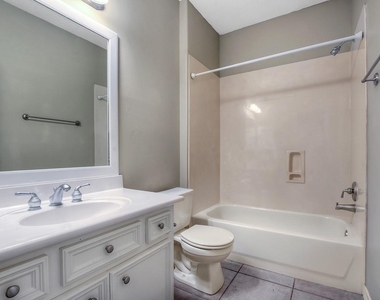 10819 Lake Windcrest - Photo Thumbnail 7