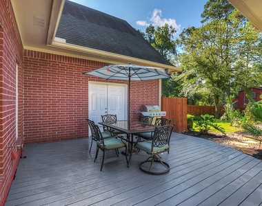 10819 Lake Windcrest - Photo Thumbnail 41