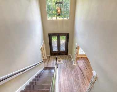 10819 Lake Windcrest - Photo Thumbnail 39