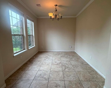 19806 Amber Village Lane - Photo Thumbnail 9