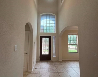 19806 Amber Village Lane - Photo Thumbnail 11