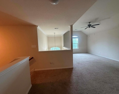 19806 Amber Village Lane - Photo Thumbnail 29