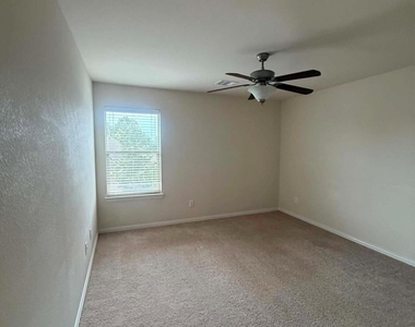 19806 Amber Village Lane - Photo Thumbnail 27
