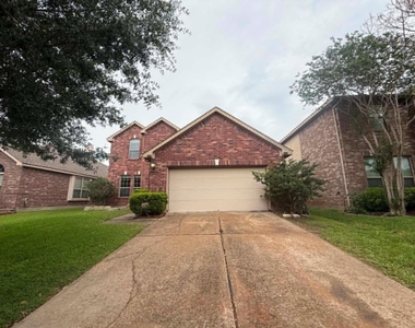 19806 Amber Village Lane - Photo Thumbnail 2
