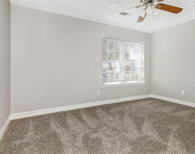 2611 Desert Sage Drive - Photo Thumbnail 17